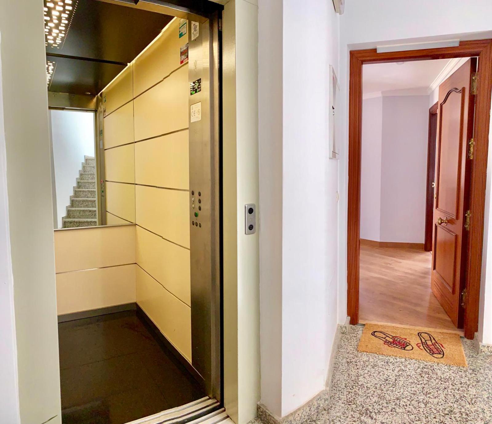 Apartamento Capri Los Boliches Wifi Gratis Beach 100M Fuengirola Eksteriør billede